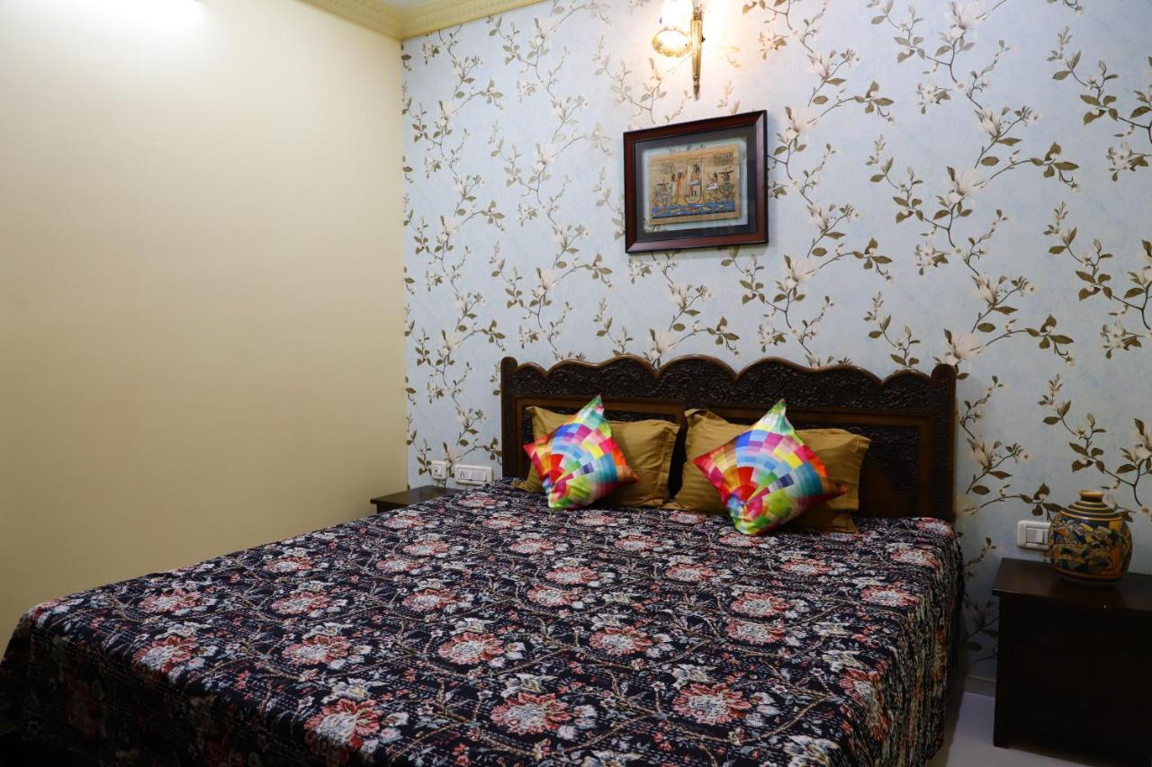 Aura Homestay Royal Villa Džajpur Exteriér fotografie